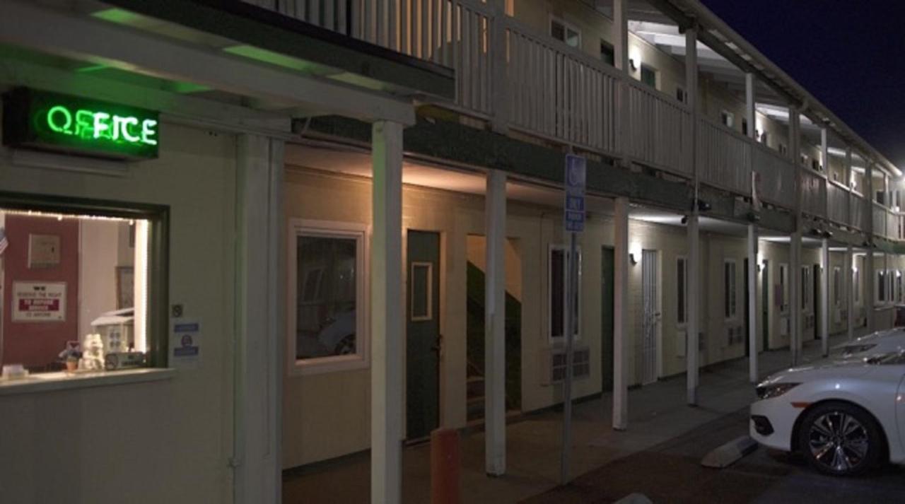 City Center Motel - Oxnard Exterior photo